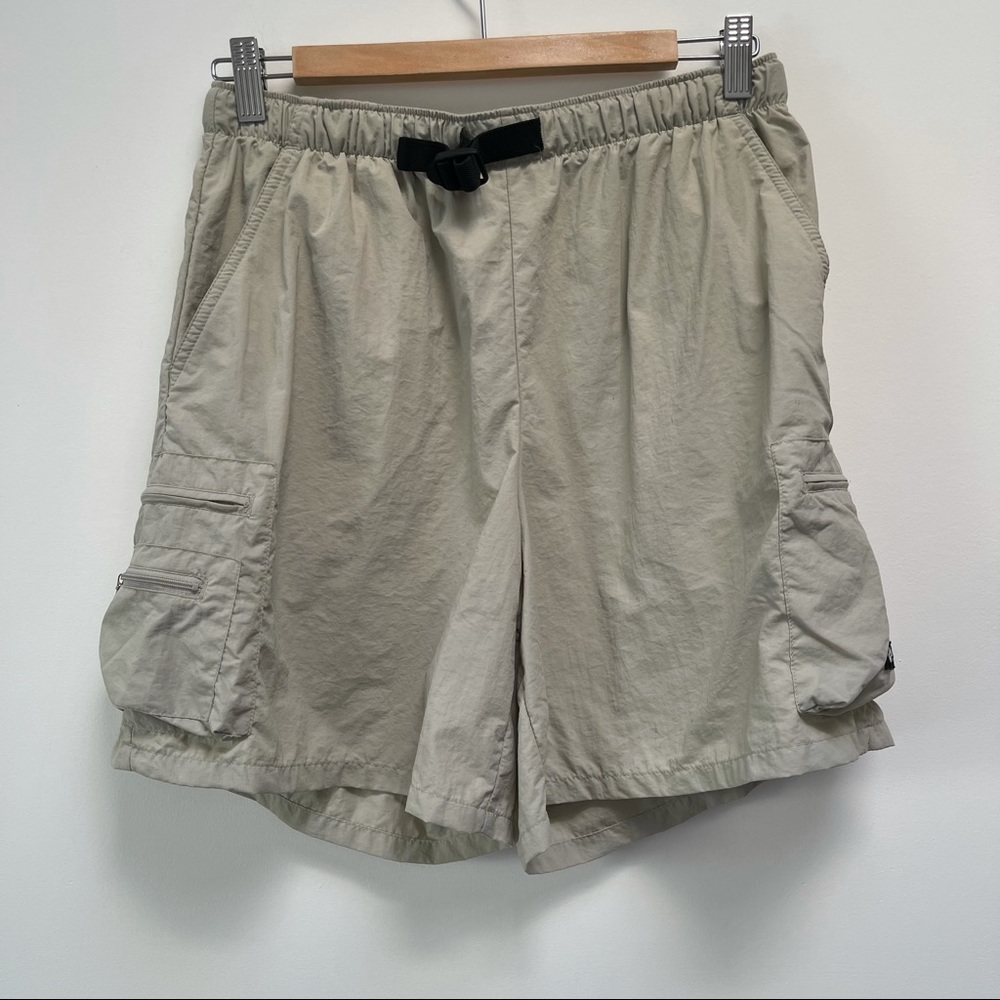 Columbia women’s cargo shorts